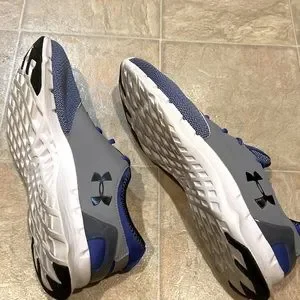 Men’s Under Armor Running Shoe Blue /Grey Size 15 - New W/O Tags Amazon.com | Under Armour Men main image 4